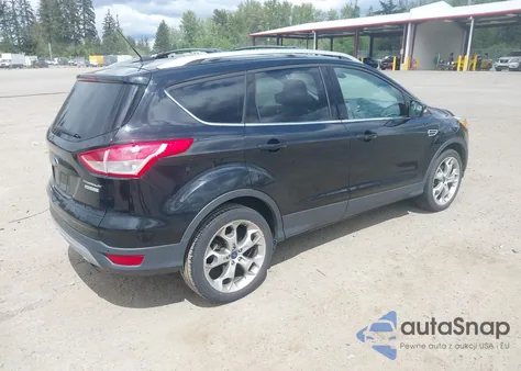 2013 Ford Escape Titanium z USA, uszkodzony, nr VIN 1FMCU0J93DUD70013